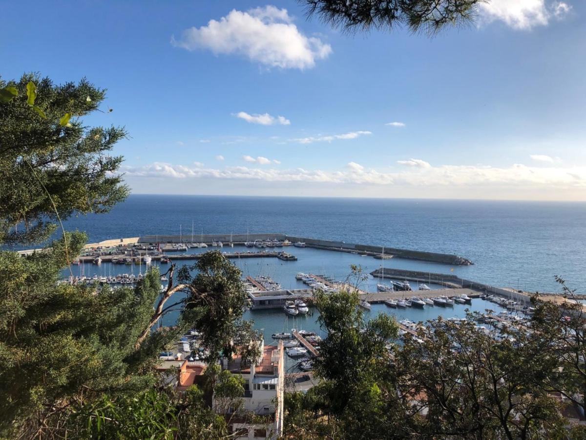 2 Bedroom Large Modern Apartment In Blanes Old Town 50M From The Beach! Zewnętrze zdjęcie
