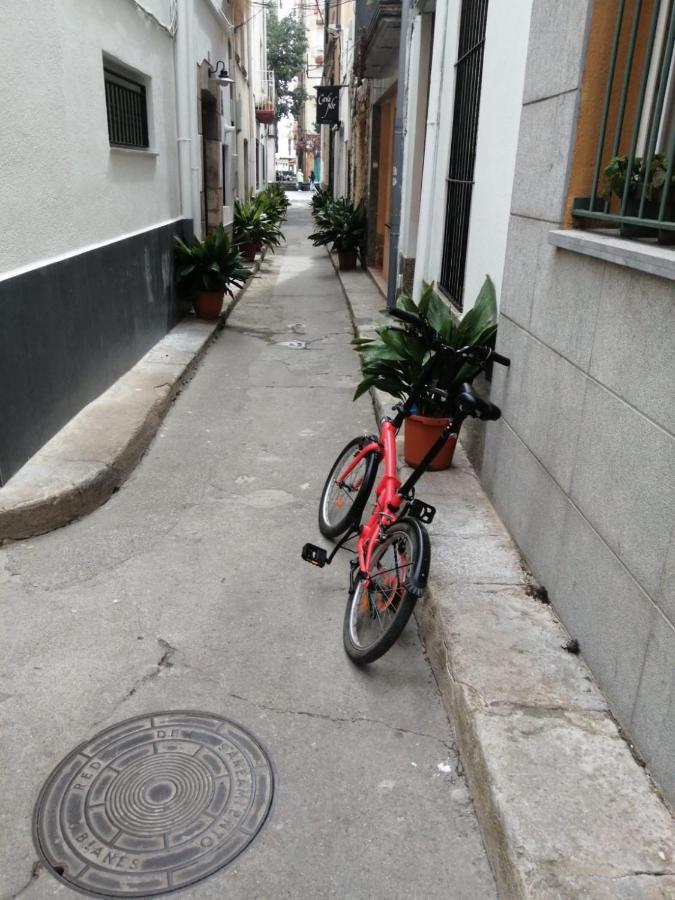 2 Bedroom Large Modern Apartment In Blanes Old Town 50M From The Beach! Zewnętrze zdjęcie